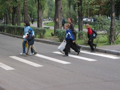 действия ребенка на дороге